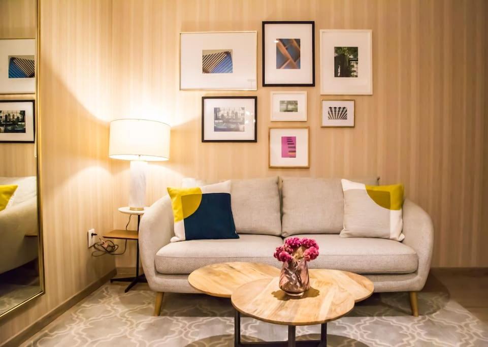 Mr. W, Cozy 1 Bedroom At A Great Location And Balcony - Zamora 204